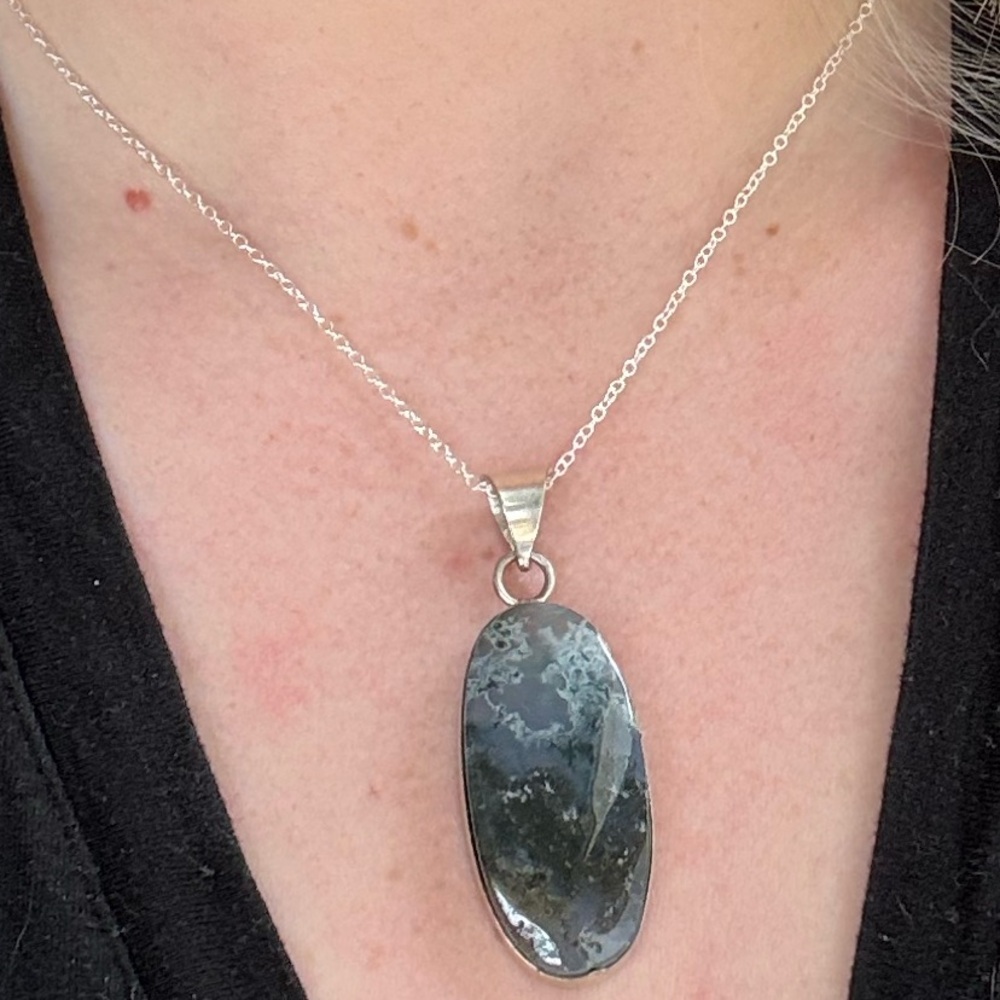Silver Moss Agate pendant Necklace - Picture 16 of 16